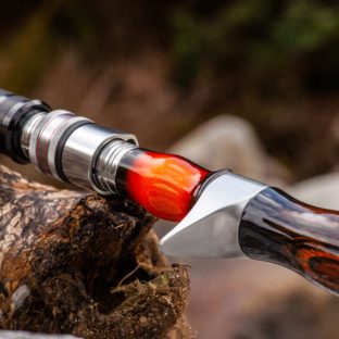 カスタムペイントを施したホールドハンドルの受注開始