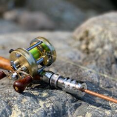 バールウッドグリップと鱒レンジャーカスタムロッド